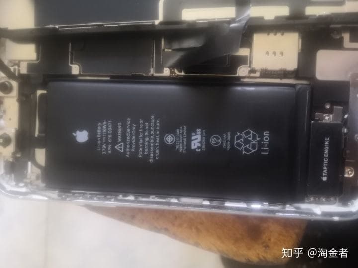 手机电池鼓包了还能用吗-第1张图片-王尘宇